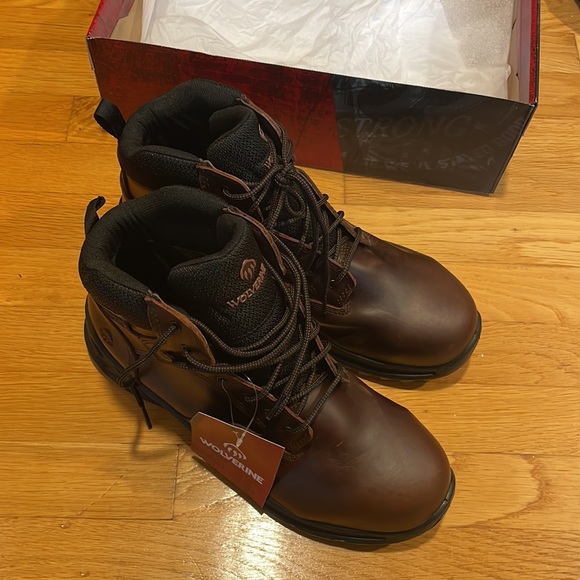 Wolverine Work Boots - Picture 3 of 5